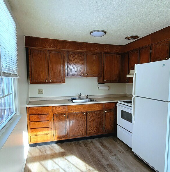 Primary Photo - 15 North St