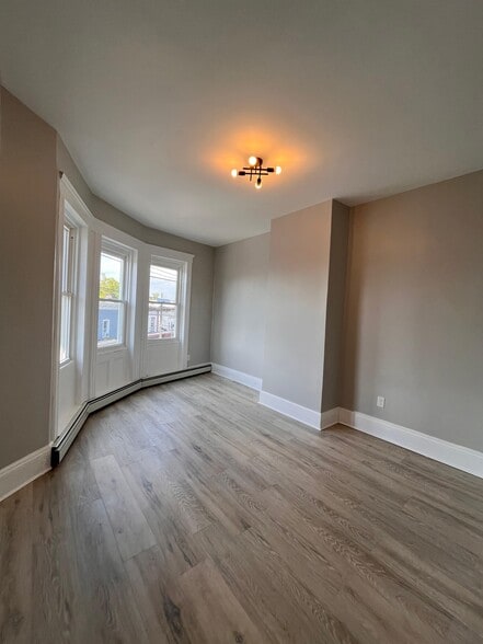 Building Photo - 224 Old Bergen Rd