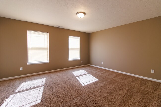 Building Photo - 6610 Aberdeen Dr