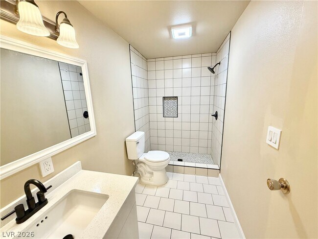 Building Photo - 1480 W Irons St