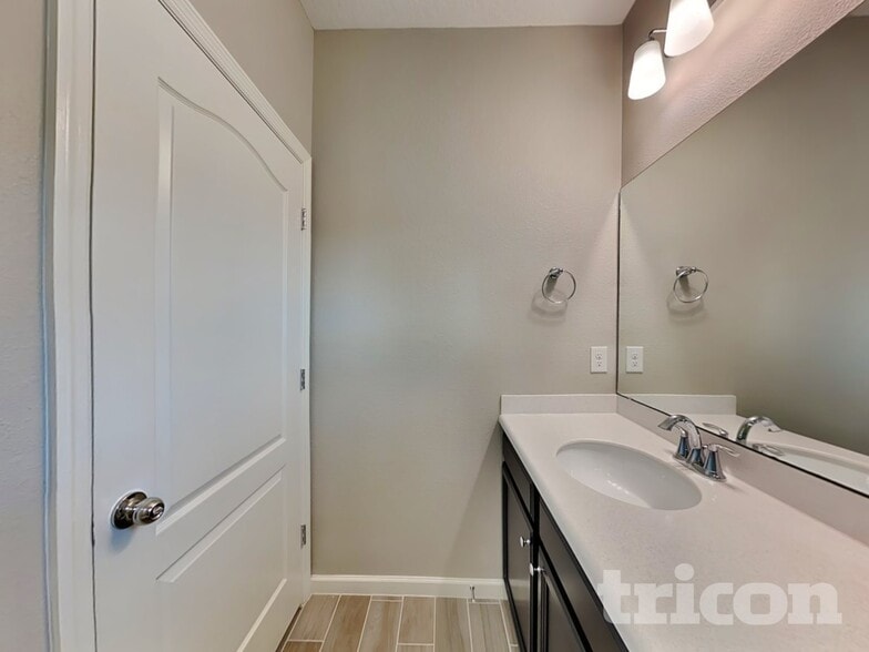 Building Photo - 38 Athens Dr