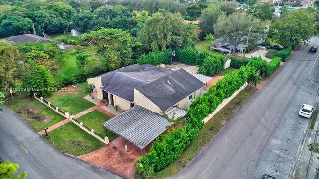 Building Photo - 6790 SW 54th St