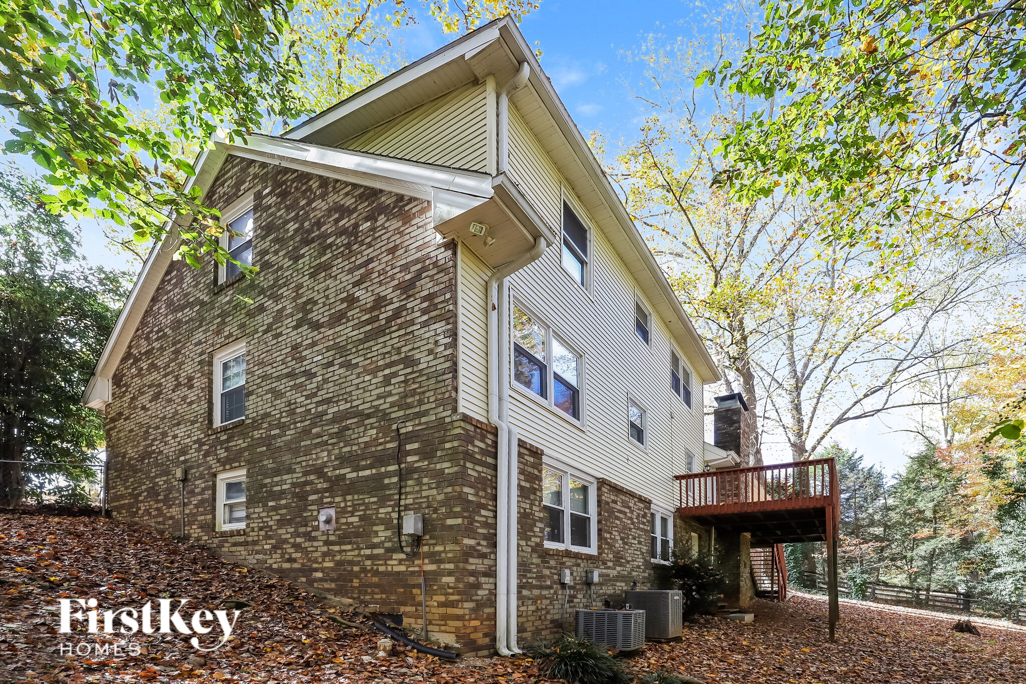 Building Photo - 2440 Thompson Mill Rd