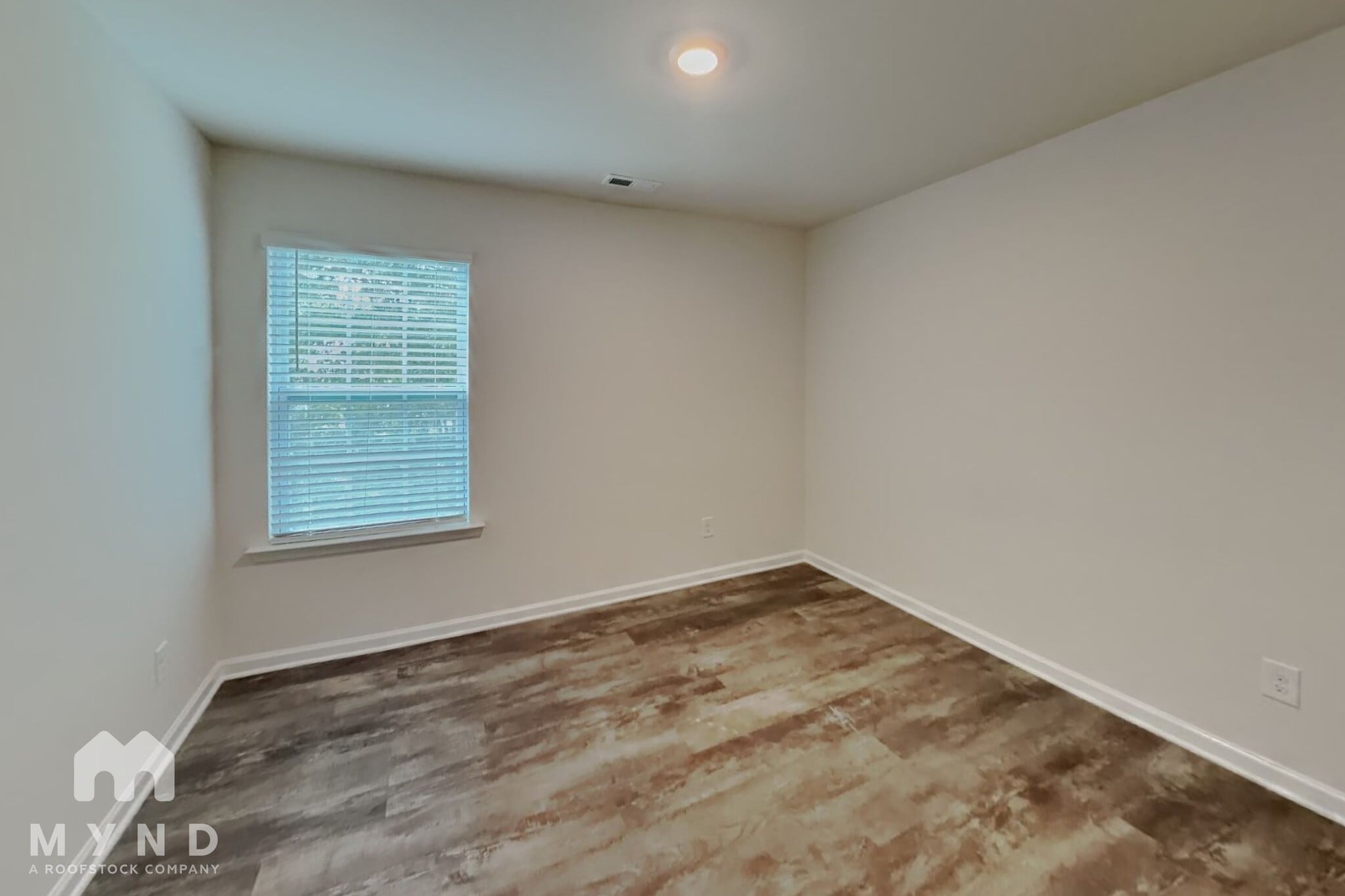 Building Photo - 5517 Jesse Harper Dr