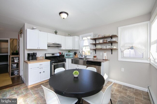 Building Photo - 521 5th Ave