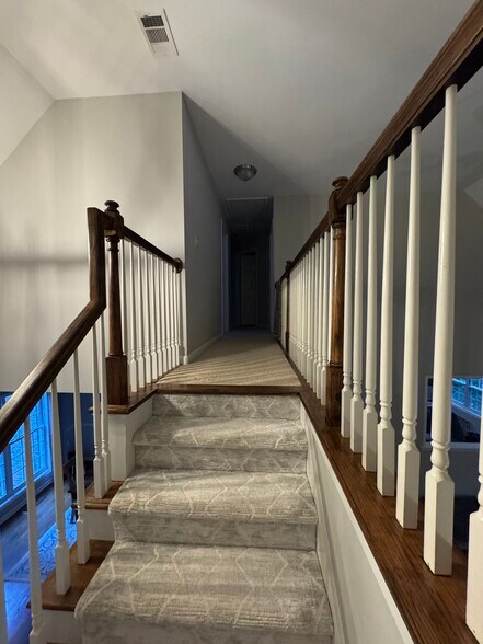 Building Photo - 4015 Alton Ave