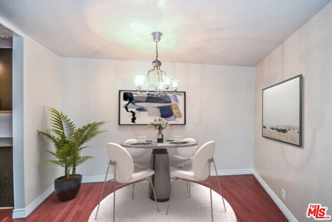 Building Photo - 4444 Wilshire Blvd