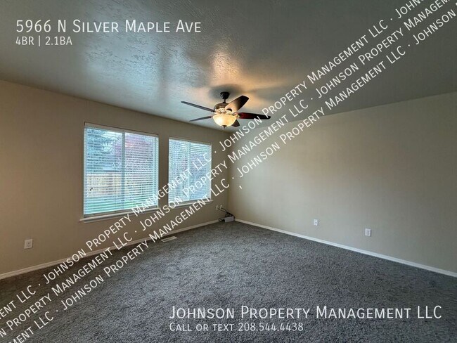 Building Photo - 5966 N Silver Maple Ave