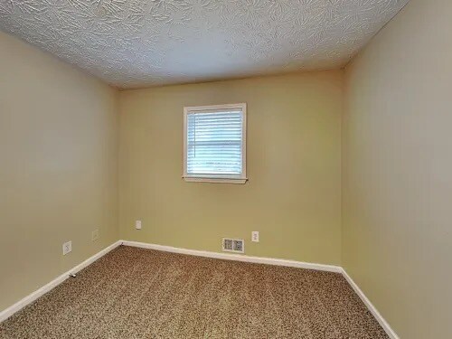 Building Photo - 256 Palms Ln SW