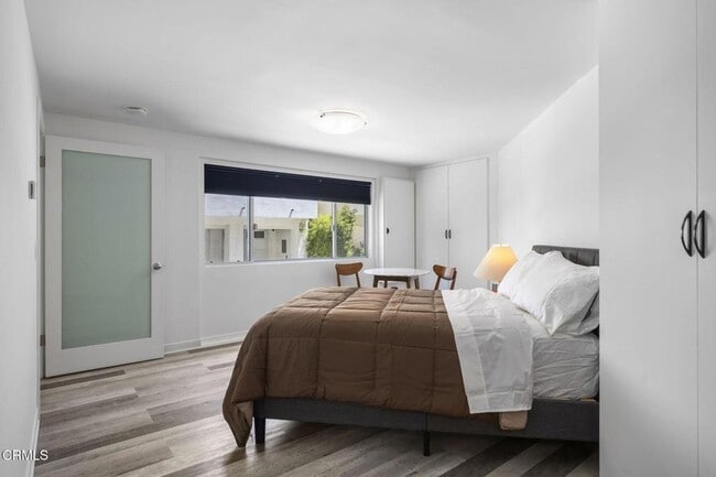 Building Photo - 3551 Dixie Canyon Pl