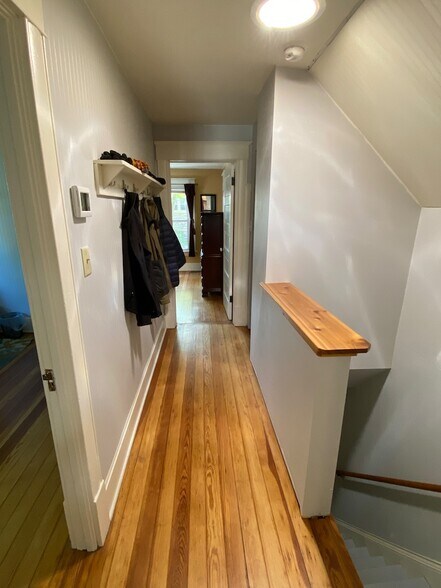 Building Photo - 2818 Sommers Ave