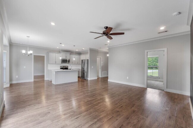 Building Photo - 4464 Goldfinch Way
