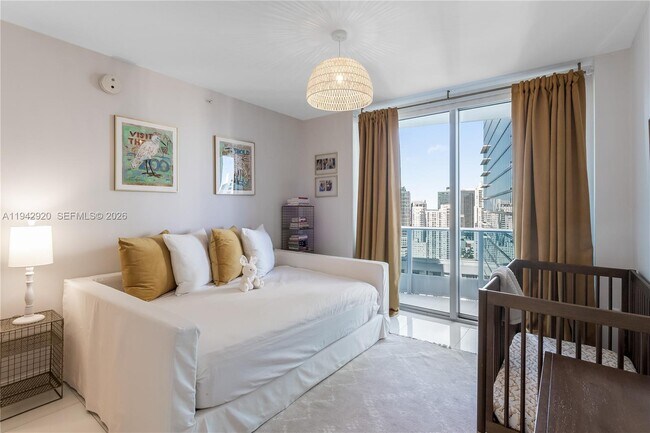 Building Photo - 200 Biscayne Blvd Way