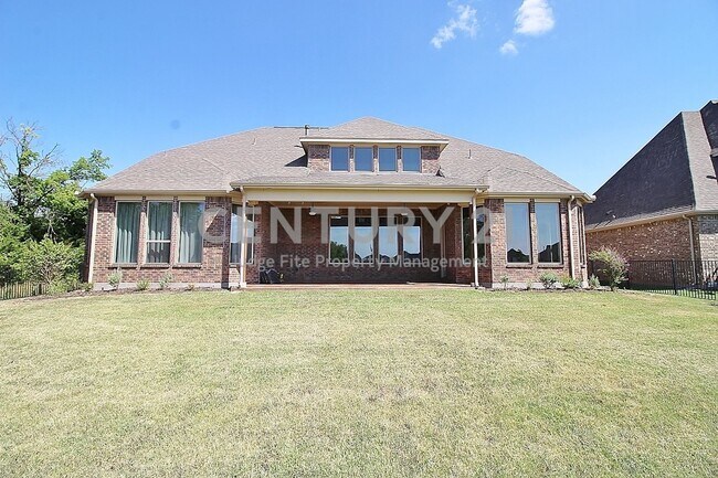 Building Photo - Luxury 2-Story 4/3.5/3 in Heath Yacht & Golf Club For Rent!