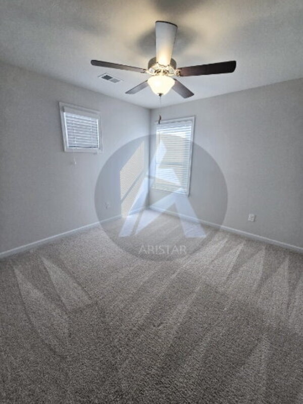 Building Photo - 19 Rushing View Glen