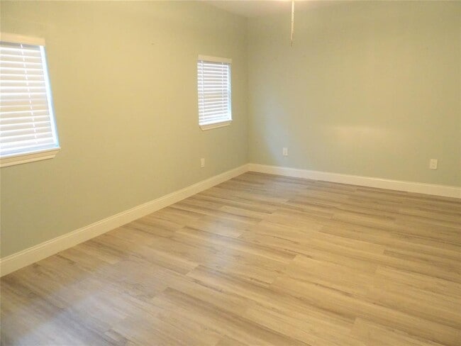 Building Photo - 149 Curry St
