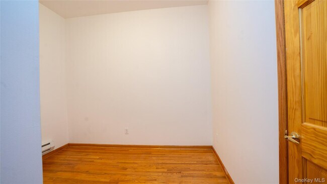 Building Photo - 46 N Village Ave