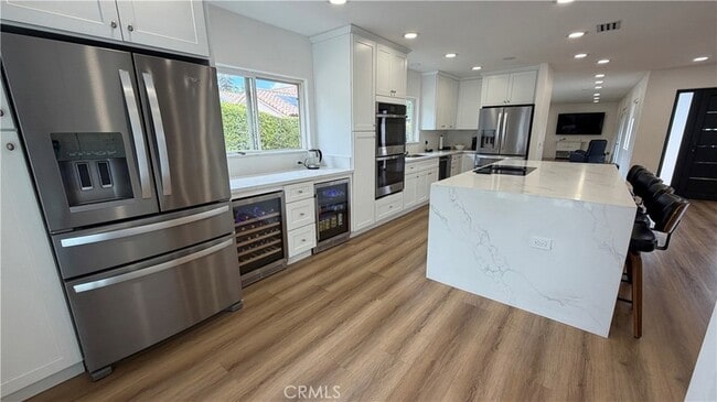 Building Photo - 5855 Shirley Ave
