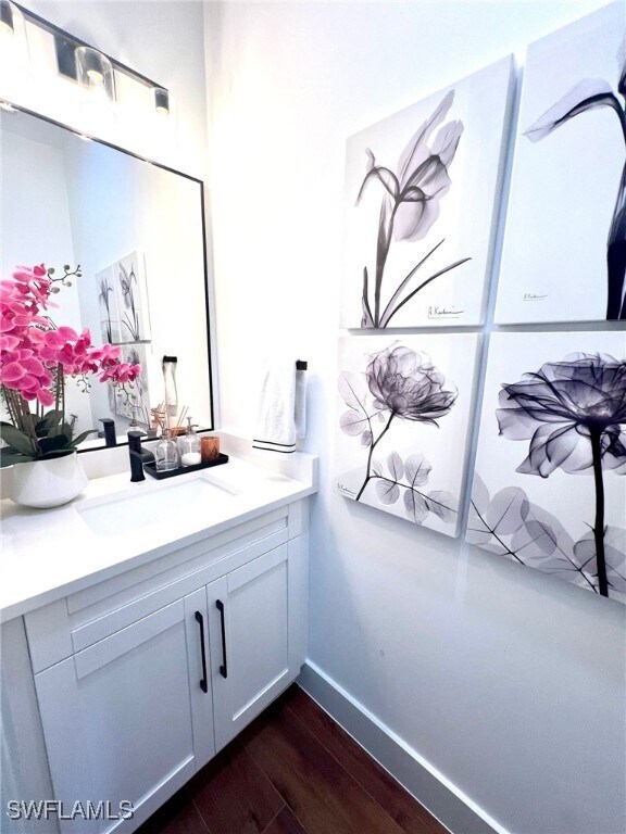 Building Photo - 510 12th Ave NE