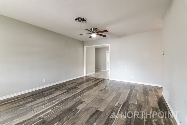 Building Photo - 3 BR/1BA | Newly Renovated Single Family Home | 1-Car Covered Parking | Shaded Yard!
