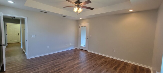 Building Photo - GREAT HOME IN NORTHEAST CLOVIS