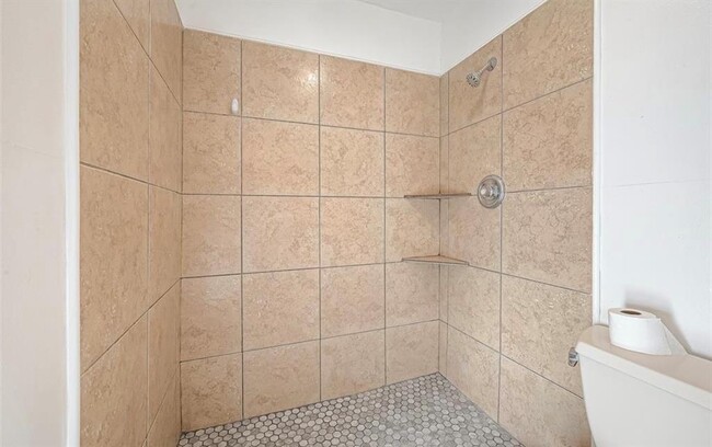 Building Photo - 11730 Rubenstein St