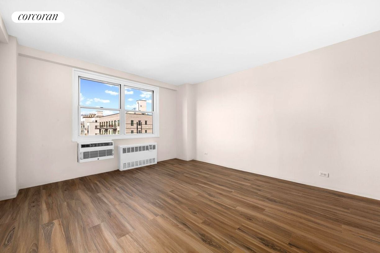 Building Photo - 3215 Avenue H