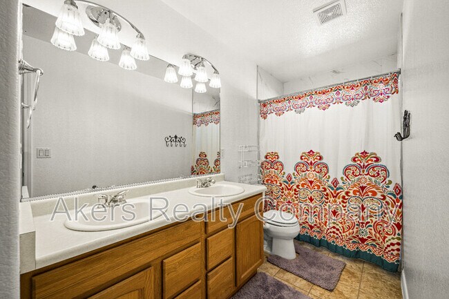 Building Photo - 2143 Teal Ct