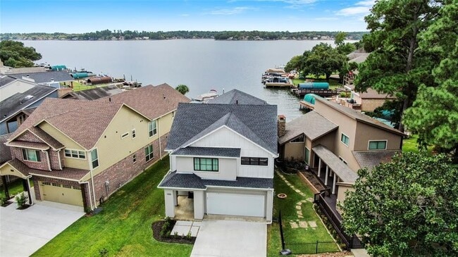 Building Photo - 11303 Twain Dr