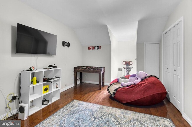 Building Photo - 3518 Reserve Dr