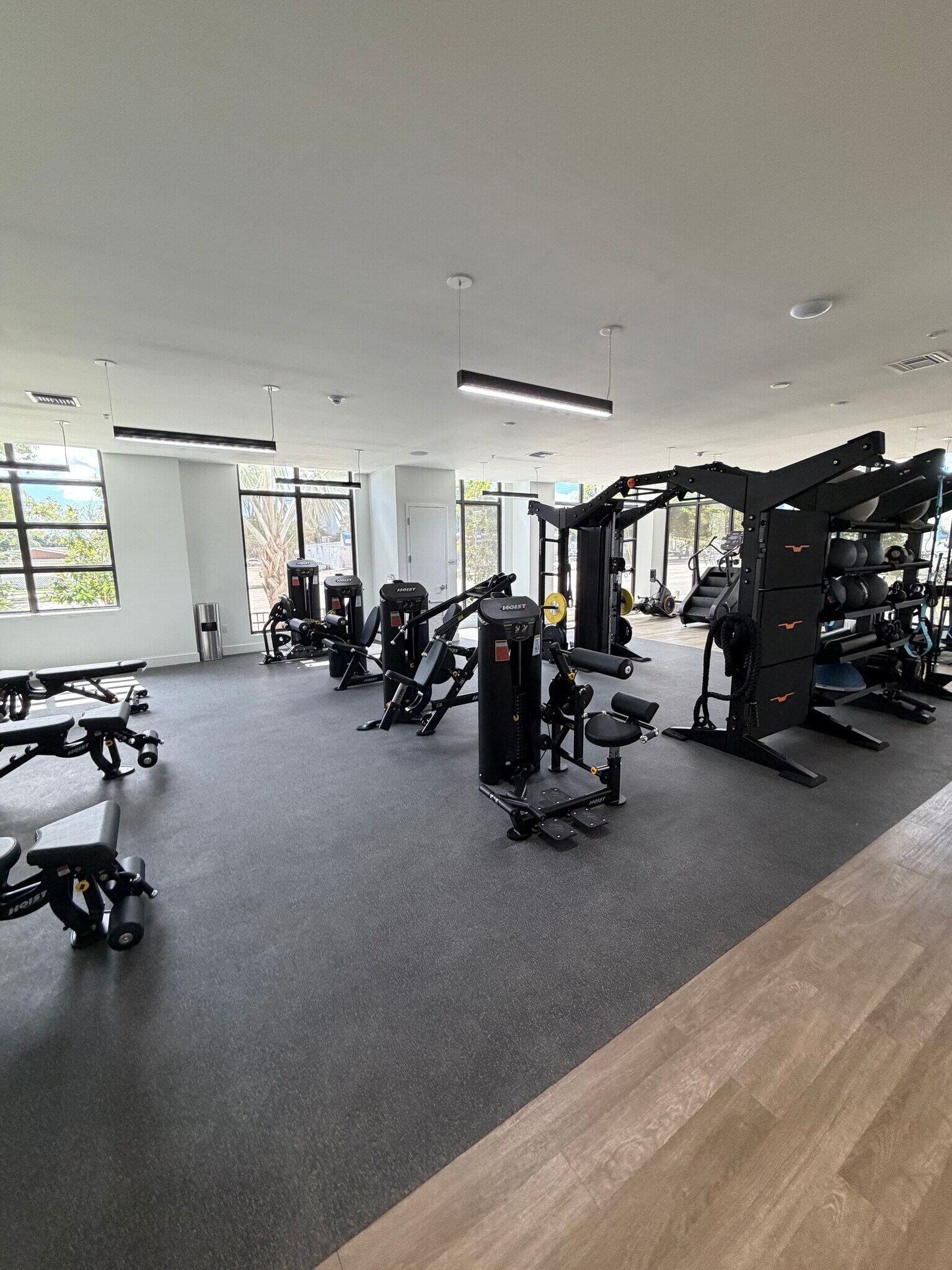 Building Photo - 406 N 20th Ave