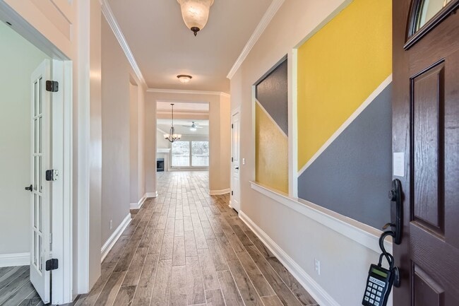 Building Photo - 6609 Carrington Dr