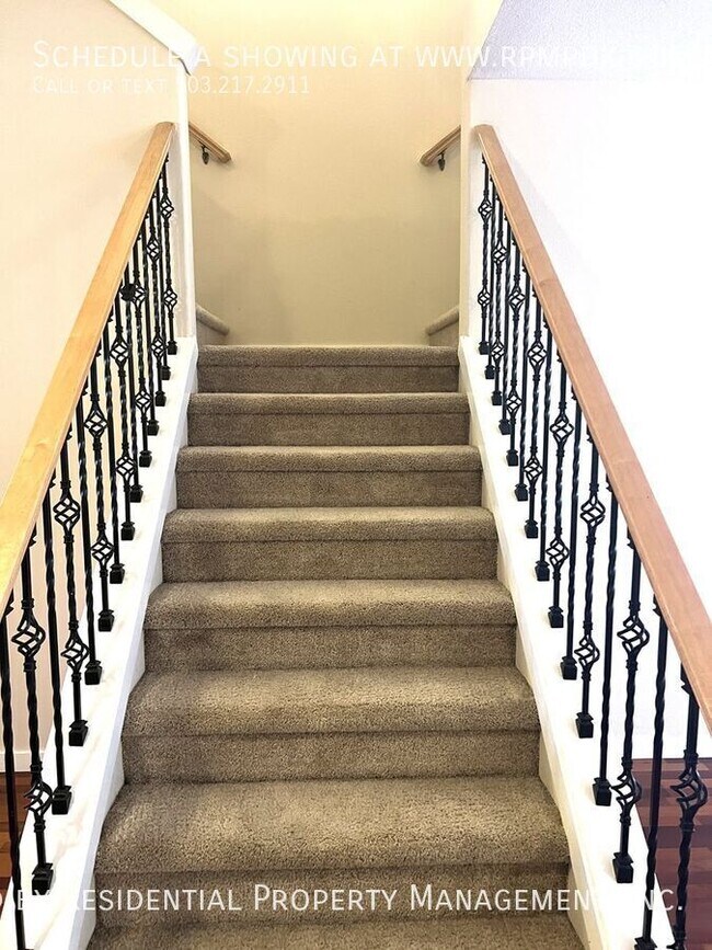 Building Photo - 15355 SW Greenfield Dr