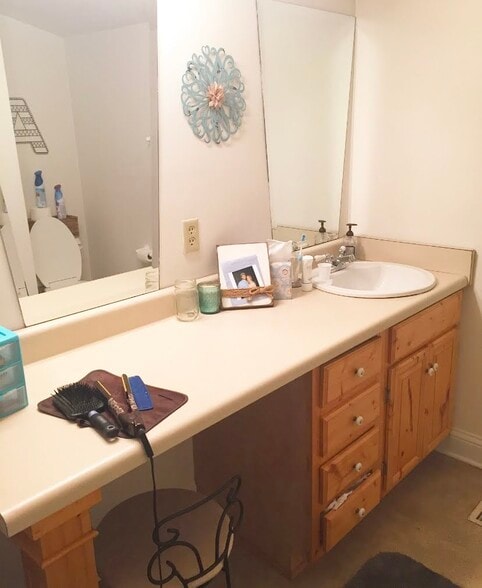 Building Photo - 1618 1st Ave