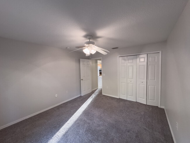 Building Photo - 701 E palm St