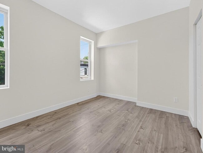 Building Photo - 3020 Euclid Ave