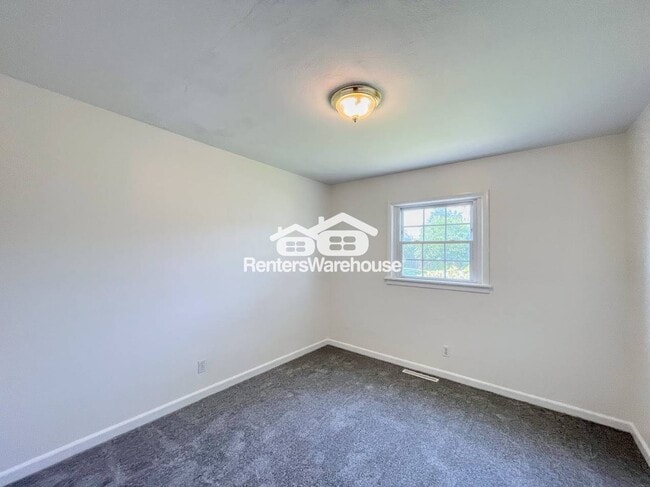 Building Photo - 2444 Tullibee Dr