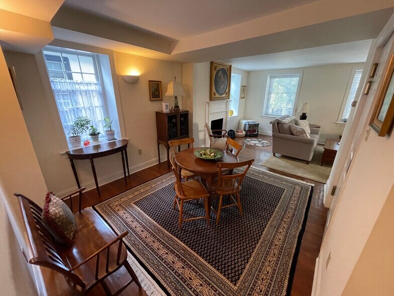 Building Photo - 8433 Germantown Ave