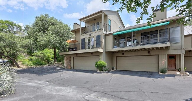 Building Photo - 1821 Westlake Dr