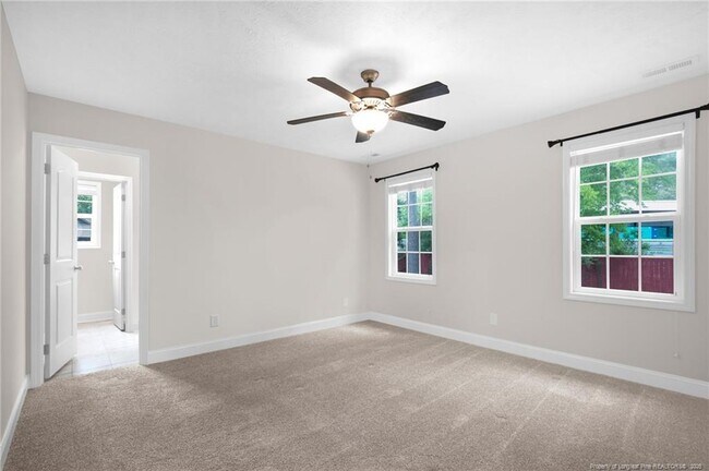 Building Photo - 890 Duval Dr