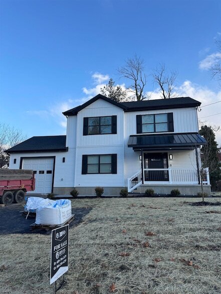 Building Photo - 1140 Parkside Ave.