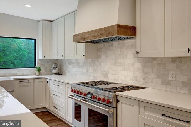 Building Photo - 10904 Belgravia Ct