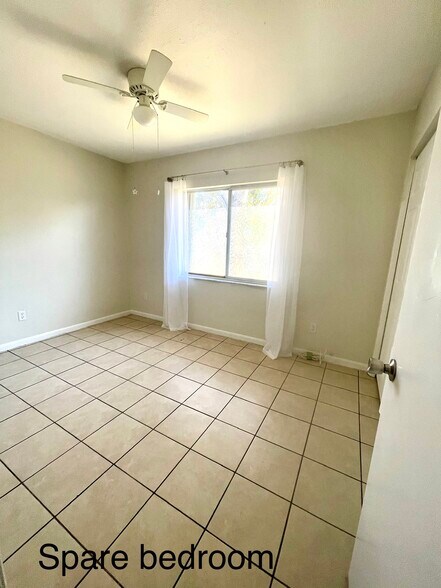 Building Photo - 1252 SE 8th St