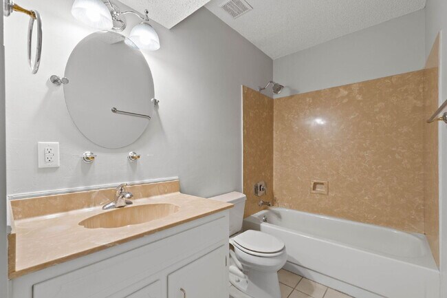 Building Photo - 661 St Lucia Cove