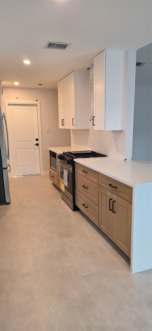 Building Photo - 1403 Bramblebury Dr