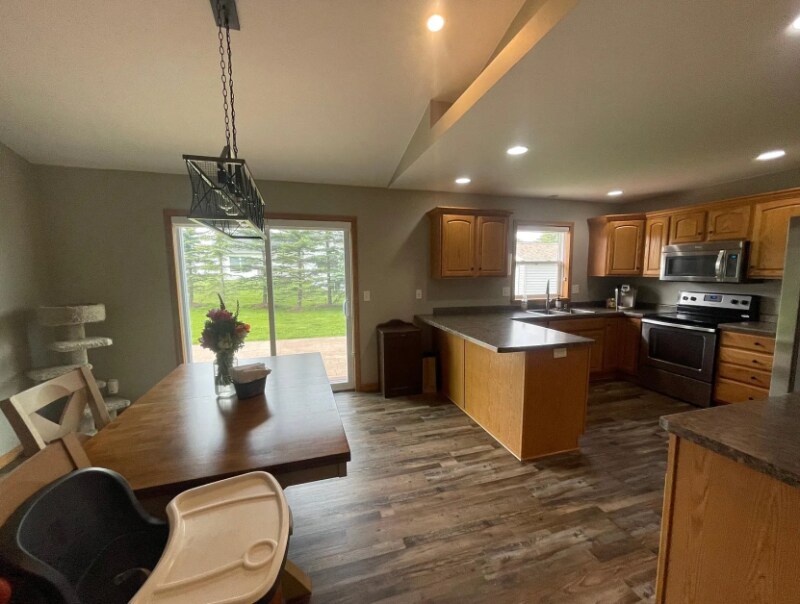 Building Photo - 5451 North Ave