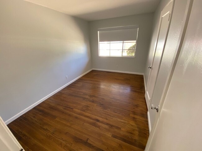 Building Photo - Charming 3 Bedroom Home in Quiet Tree-Line...