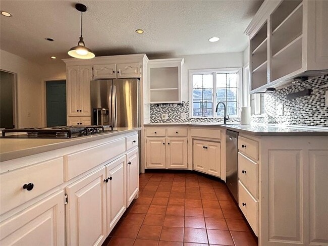 Building Photo - 3164 Katherine Ave