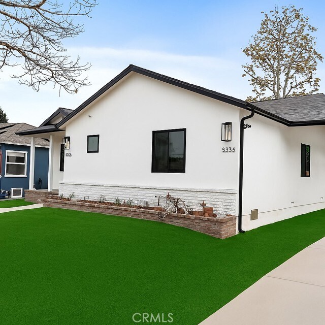 Building Photo - 8334 Winsford Ave