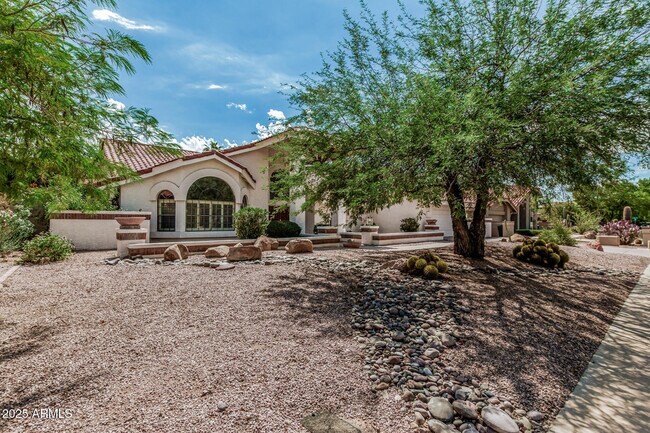 Building Photo - 9665 E Cochise Dr